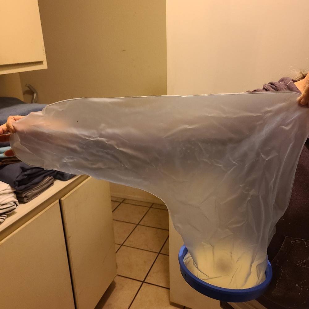 Leg and arm cast protector